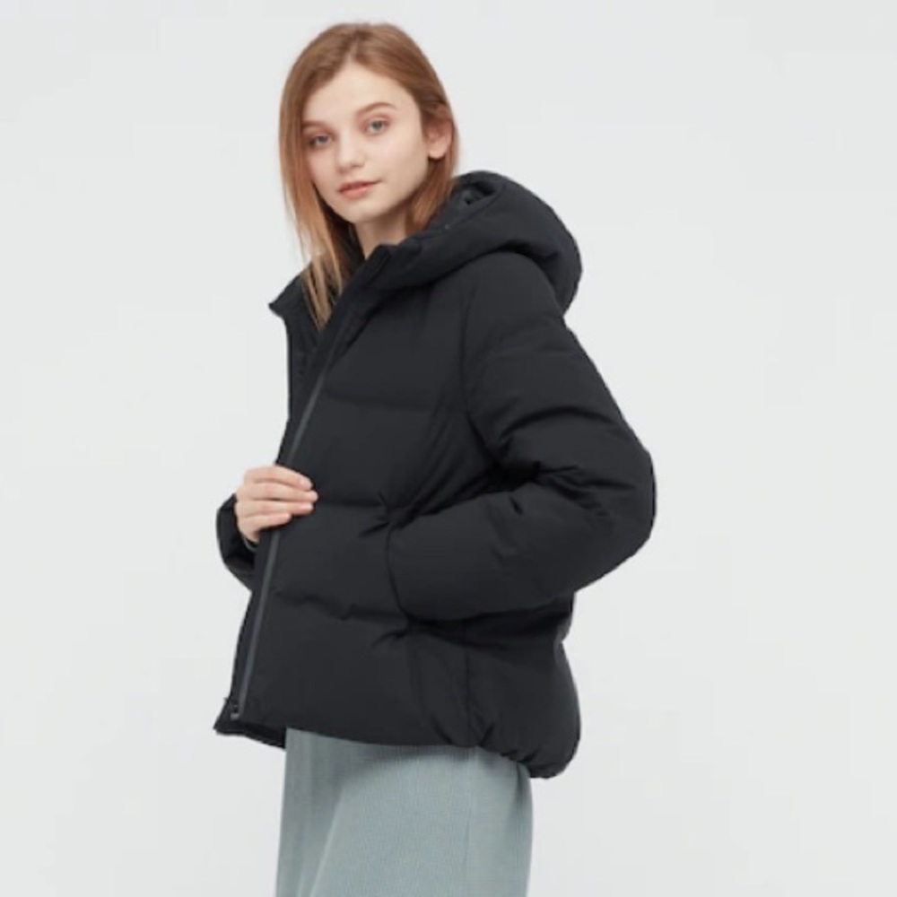 UNIQLO SEAMLESS DOWN PARKA